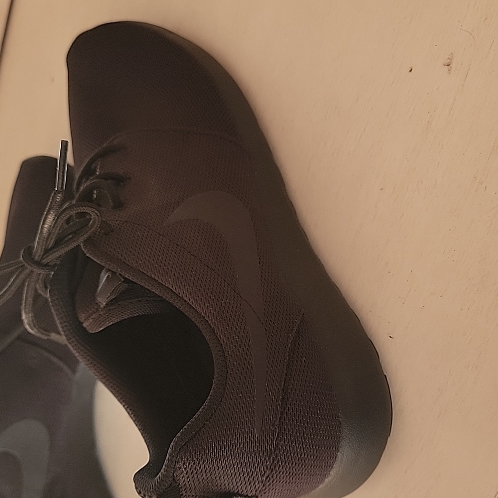 Black Nike Casual Sneakers